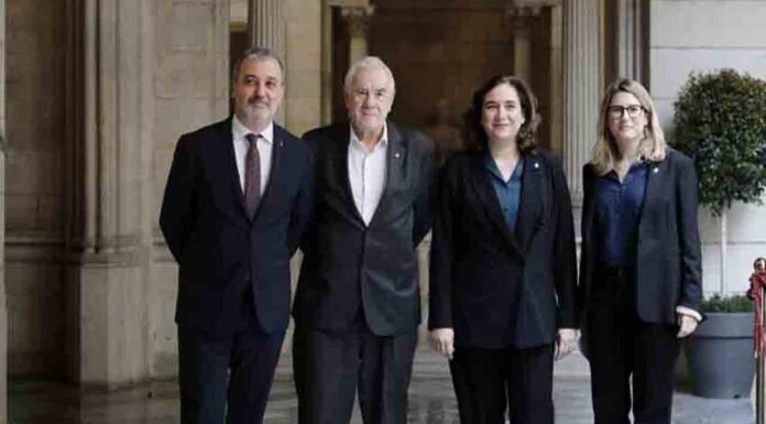 Acuerdo histórico en Barcelona para unos presupuestos de ciudad Acuerdo histórico en Barcelona para unos presupuestos de ciudad