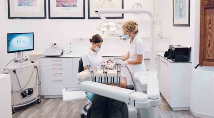 El Ayuntamiento cierra un acuerdo con cien clínicas odontológicas para reducir precios El Ayuntamiento cierra un acuerdo con cien clínicas odontológicas para reducir precios