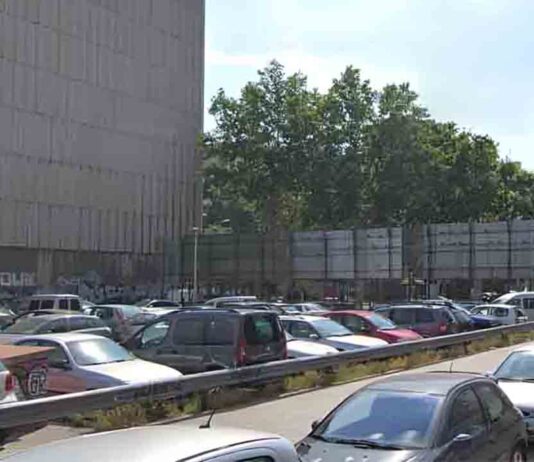 El Ayuntamiento reurbaniza cuatro pasajes del barrio de la Verneda i La Pau El Ayuntamiento reurbaniza cuatro pasajes del barrio de la Verneda i La Pau