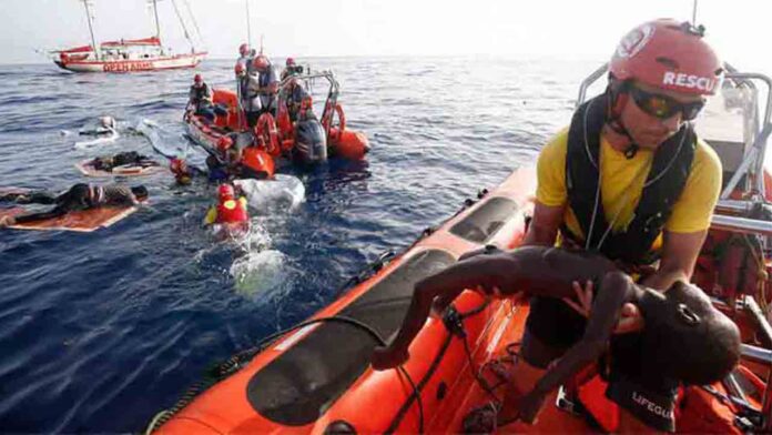 El Open Arms salva 237 personas en el Mediterráneo central