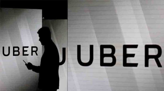 Cómo Uber crea una crisis política local, y después presiona al estado para que la resuelva Cómo Uber crea una crisis política local, y después presiona al estado para que la resuelva