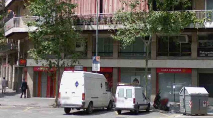 A prisión los tres hombres de agredir sexualmente a una mujer en Barcelona A prisión los tres hombres de agredir sexualmente a una mujer en Barcelona