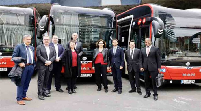 Presentación de 105 nuevos autobuses de la flota de TMB Presentación de 105 nuevos autobuses de la flota de TMB