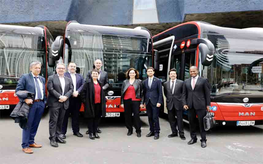 Presentación de 105 nuevos autobuses de la flota de TMB