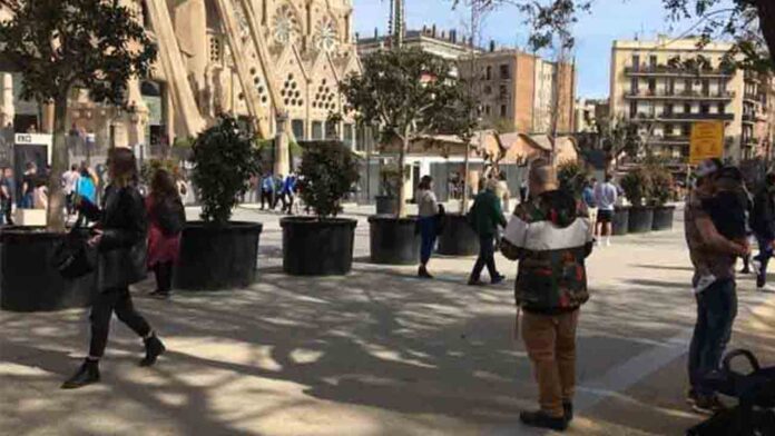 Seis muertos y casi 500 positivos más por coronavirus en Catalunya