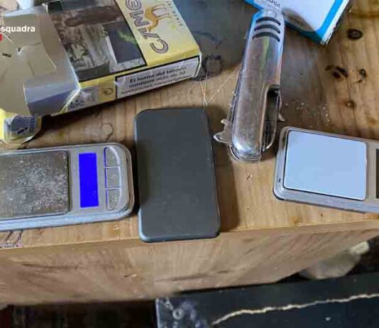 Detenido un narco en Barcelona que captaba chicas para convertirlas en «correos» Detenido un narco en Barcelona que captaba chicas para convertirlas en "correos"