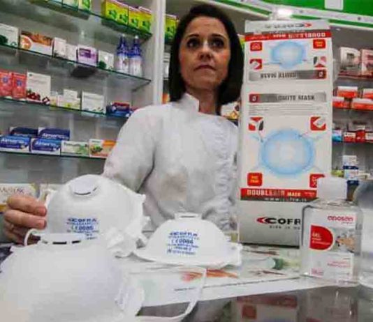 Mascarillas gratis en las farmacias de Catalunya a partir del martes "Barcelona recorda", un libro virtual y colectivo de condolencias