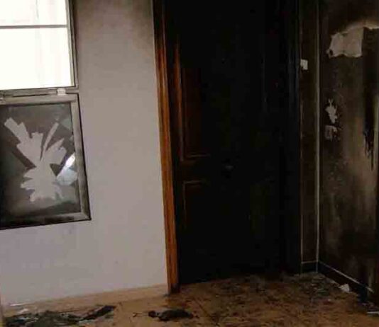 Un hombre prende fuego a un domicilio de Amposta con su ex pareja y su hijo dentro Un hombre prende fuego a un domicilio de Amposta con su ex pareja y su hijo dentro