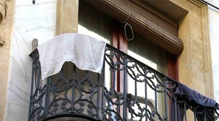 Dos detenidos por tráfico de drogas en un narcopiso de El Raval de Barcelona Dos detenidos por tráfico de drogas en un narcopiso de El Raval de Barcelona