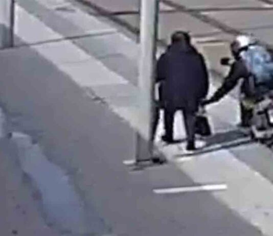 Ingresa en prisión un ladrón que utilizaba motos robadas para cometer tirones Ingresa en prisión un ladrón que utilizaba motos robadas para cometer tirones