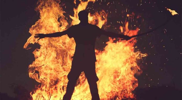 Barcelona prepara una noche de Sant Joan con perspectiva de género Barcelona se prepara para un Sant Joan más familiar y cerca de casa