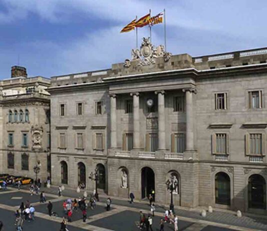 Barcelona aprueba el plan antifraude para los fondos Next Generation El Ayuntamiento de Barcelona es la institución más valorada