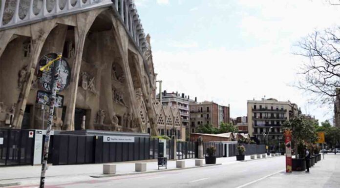 La Sagrada Familia reabrirá en julio con visitas gratuitas para los barceloneses La Sagrada Familia reabrirá en julio con visitas gratuitas para los barceloneses