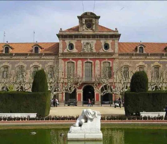 La plaça d’armes del parque de la Ciutadella recuperará su histórico jardín La plaça d’armes del parque de la Ciutadella recuperará su histórico jardín