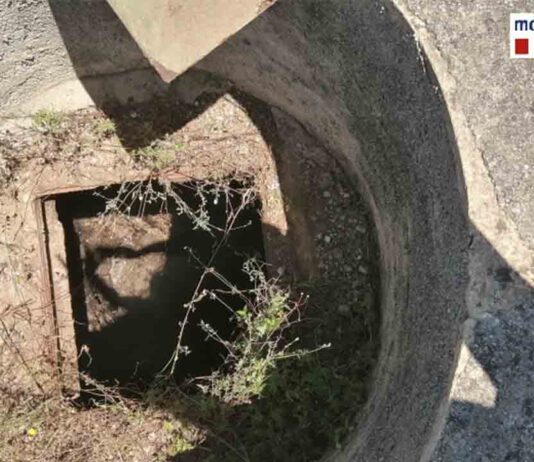 La policía rescata a un joven que había caído a un pozo en Alcanar La policía rescata a un joven que había caído a un pozo en Alcanar