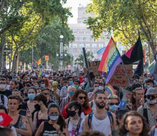 Manifestación del colectivo LGTB en Barcelona para reclamar sus derechos Manifestación del colectivo LGTB en Barcelona para reclamar sus derechos