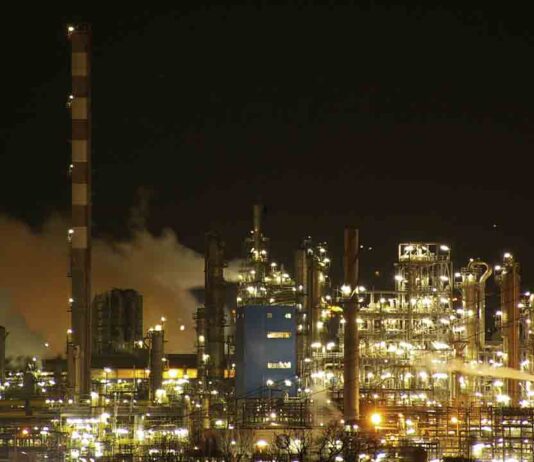 Muere un hombre mientras trabajaba en el complejo petroquímico de Tarragona Muere un hombre mientras trabajaba en el complejo petroquímico de Tarragona