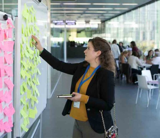Barcelona Activa combate la brecha digital con más servicios de formación tecnológica Barcelona Activa combate la brecha digital con más servicios de formación tecnológica