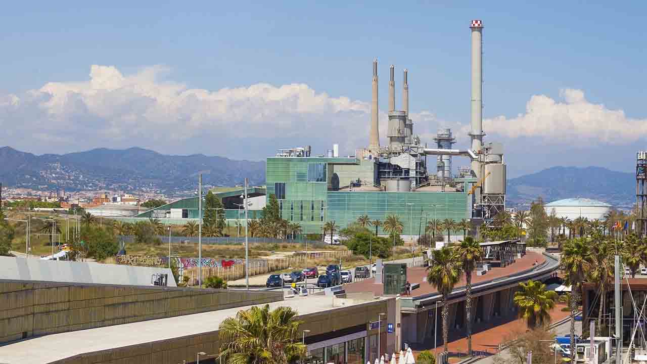 La planta de valorización energética de Sant Adrià volverá a funcionar