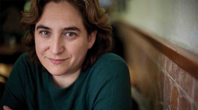 Colau anuncia un decreto para instar a Agbar a revisar el aumento en el recibo del agua Colau anuncia un decreto para instar a Agbar a revisar el aumento en el recibo del agua