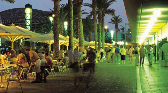 Detenido en una discoteca del Puerto Olímpico un hombre con una pistola Detenido en una discoteca del Puerto Olímpico un hombre con una pistola