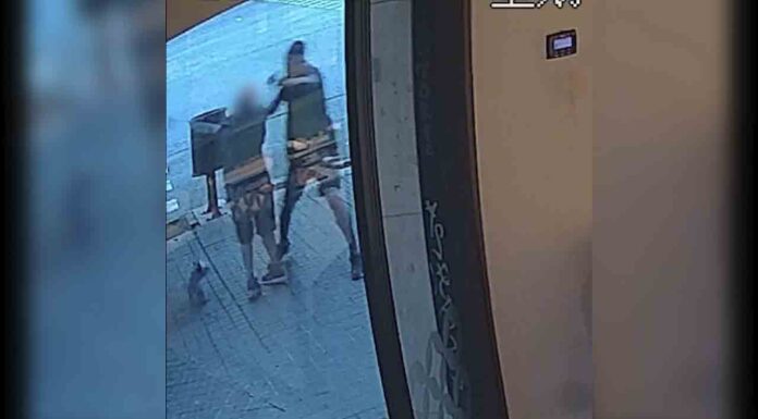 Detenido un hombre en Barcelona por robar joyas violentamente a ancianos Detenido un hombre en Barcelona por robar joyas violentamente a ancianos