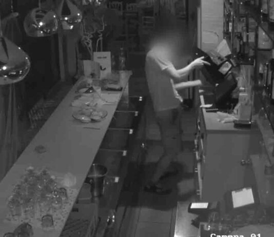 Detenido un hombre que robó en siete comercios del Eixample en menos de un mes Detenido un hombre que robó en siete comercios del Eixample en menos de un mes