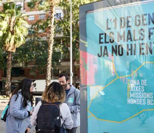 Barcelona se plantea vetar la entrada de coches con etiqueta B a la ZBE Barcelona se plantea vetar la entrada de coches con etiqueta B a la ZBE