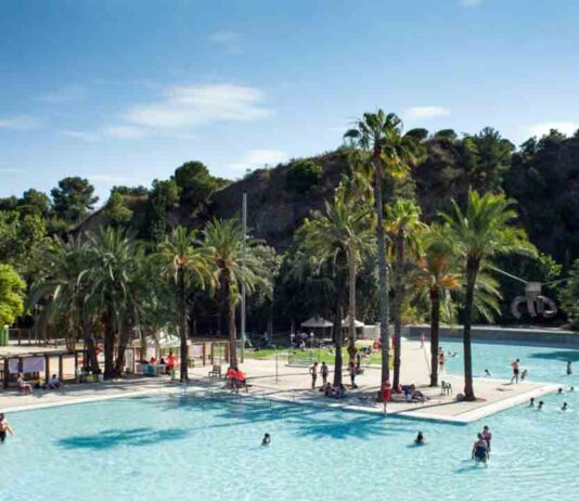 Vuelve a abrir para el baño el lago del parque de la Creueta del Coll Vuelve a abrir para el baño el lago del parque de la Creueta del Coll