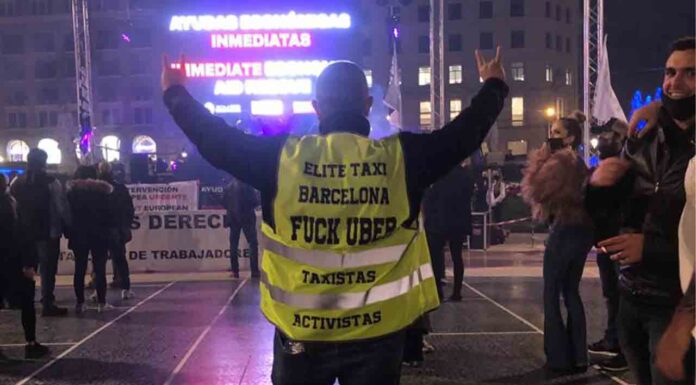 Protesta de la Plataforma Somos Ocio Nocturno en la Plaza de Catalunya Protesta de la Plataforma Somos Ocio Nocturno en la Plaza de Catalunya