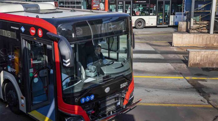 La renovación de la flota de bus en Barcelona se hará a partir de ahora con vehículos limpios La renovación de la flota de bus en Barcelona se hará a partir de ahora con vehículos limpios