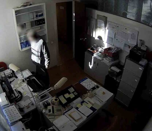 Detenido un ladrón multirreincidente que robaba en comercios Detenido un ladrón multirreincidente que robaba en comercios y centros médicos