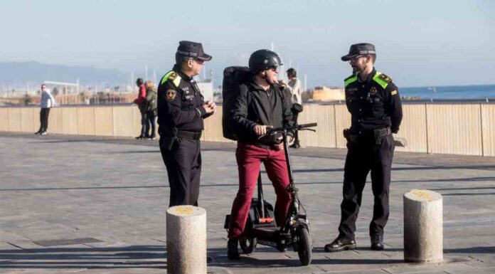 Entra en vigor la normativa que prohíbe a los patinetes circular por zonas peatonales Entra en vigor la normativa que prohíbe a los patinetes circular por zonas peatonales