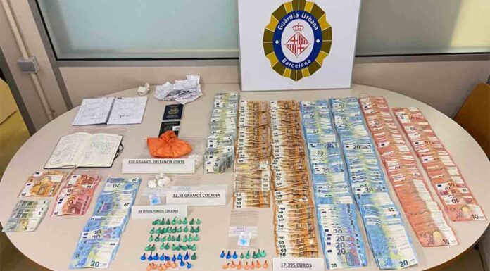 Desmantelado un punto de venta de droga en el Eixample Desmantelado un punto de venta de droga en el Eixample