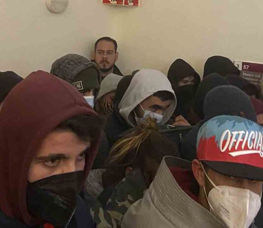 Los Mossos detienen a Pablo Hasél en la Universidad de Lleida Los Mossos detienen a Pablo Hasél en la Universidad de Lleida