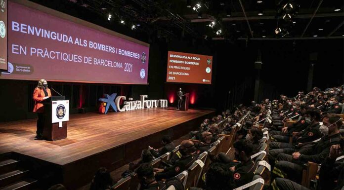 79 nuevos bomberos se incorporan al Ayuntamiento de Barcelona 79 nuevos bomberos se incorporan al Ayuntamiento de Barcelona