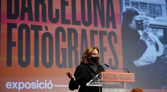 Ada Colau inaugura la exposición ‘Barcelona Fotògrafes’ en el marco de los actos del 8M Ada Colau inaugura la exposición 'Barcelona Fotògrafes' en el marco de los actos del 8M