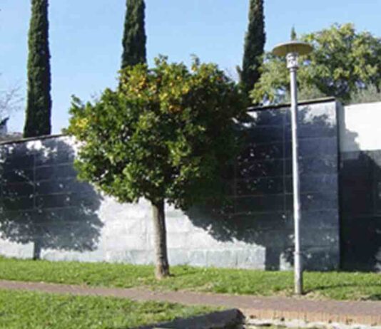 Monumento a Alfonso Comín Monumento a Alfonso Comín