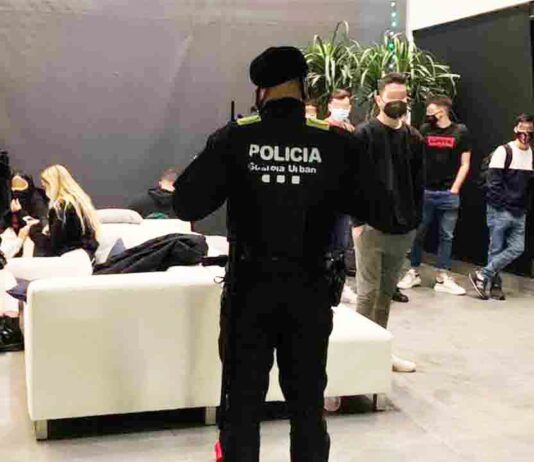 Un futbolista del Olympique de Marsella organiza una fiesta ilegal en Badalona Un futbolista del Olympique de Marsella organiza una fiesta ilegal en Badalona