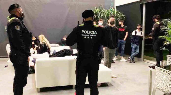 Un futbolista del Olympique de Marsella organiza una fiesta ilegal en Badalona Un futbolista del Olympique de Marsella organiza una fiesta ilegal en Badalona