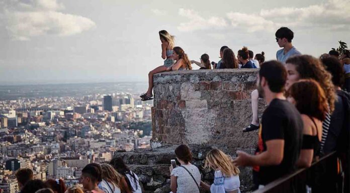 No hay una opinión consensuada sobre el cierre de los Bunkers del Carmel No hay una opinión consensuada sobre el cierre de los Bunkers del Carmel