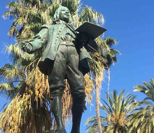 Monumento a Antoni Viladomat Monumento a Antoni Viladomat