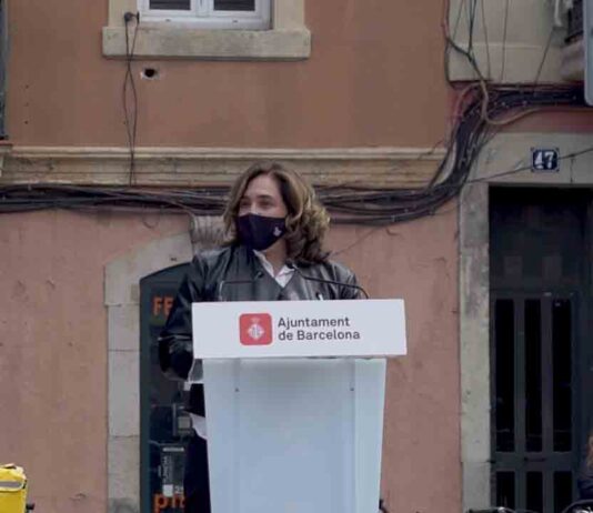 Nueva calle en la Barceloneta dedicada a la activista vecinal Emilia Llorca Nueva calle en la Barceloneta dedicada a la activista vecinal Emilia Llorca