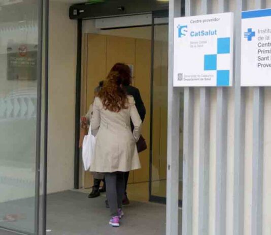 Barcelona pone en marcha 25 puntos de apoyo para la vacunación Barcelona pone en marcha 25 puntos de apoyo para la vacunación