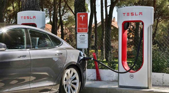 Los Tesla de Uber en Los Ángeles solo están disponibles en los barrios ricos Los Tesla de Uber en Los Ángeles solo están disponibles en los barrios ricos