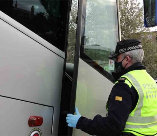Un conductor de transporte escolar doblaba el limite de alcohol permitido Un conductor de transporte escolar doblaba el limite de alcohol permitido