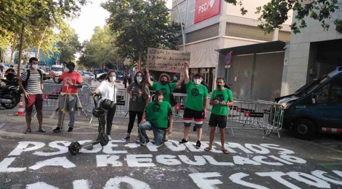 Un hombre se suicida en Barcelona cuando iban a desahuciarlo Un hombre se suicida en Barcelona cuando iban a desahuciarlo