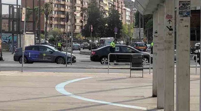 La Guàrdia Urbana pone 63 multas en 70 inspecciones a VTC en un solo día La Guárdia Urbana pone 63 multas en 70 inspecciones a VTC en un solo día