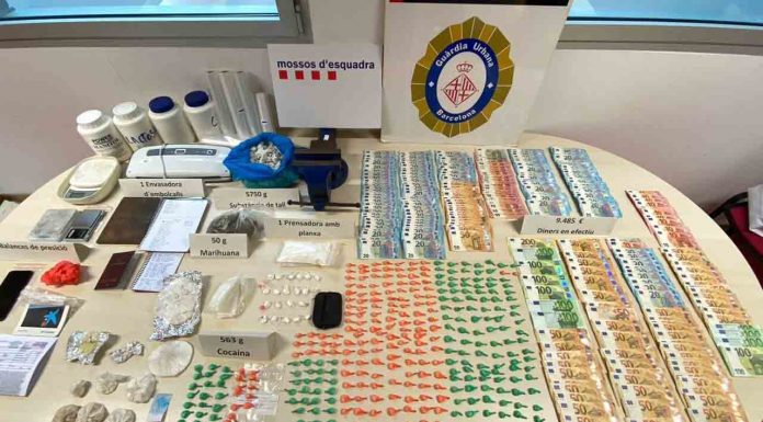 6 detenidos que traficaban con cocaína en el Eixample 6 detenidos que traficaban con cocaína en el Eixample
