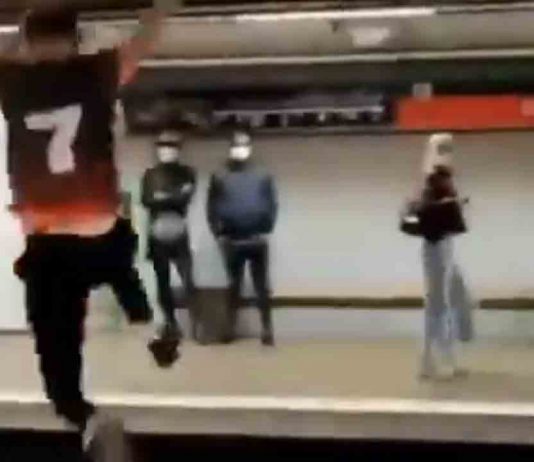 Identificado el joven que salto delante del metro en la estación del Clot Identificado el joven que salto delante del metro en la estación del Clot
